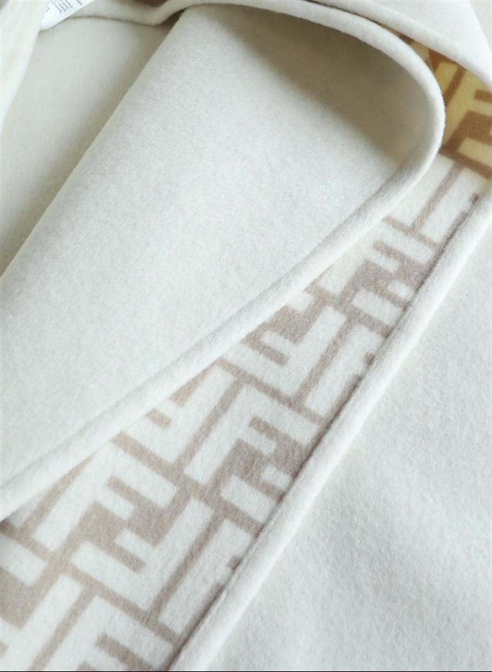 2026116112247563 100